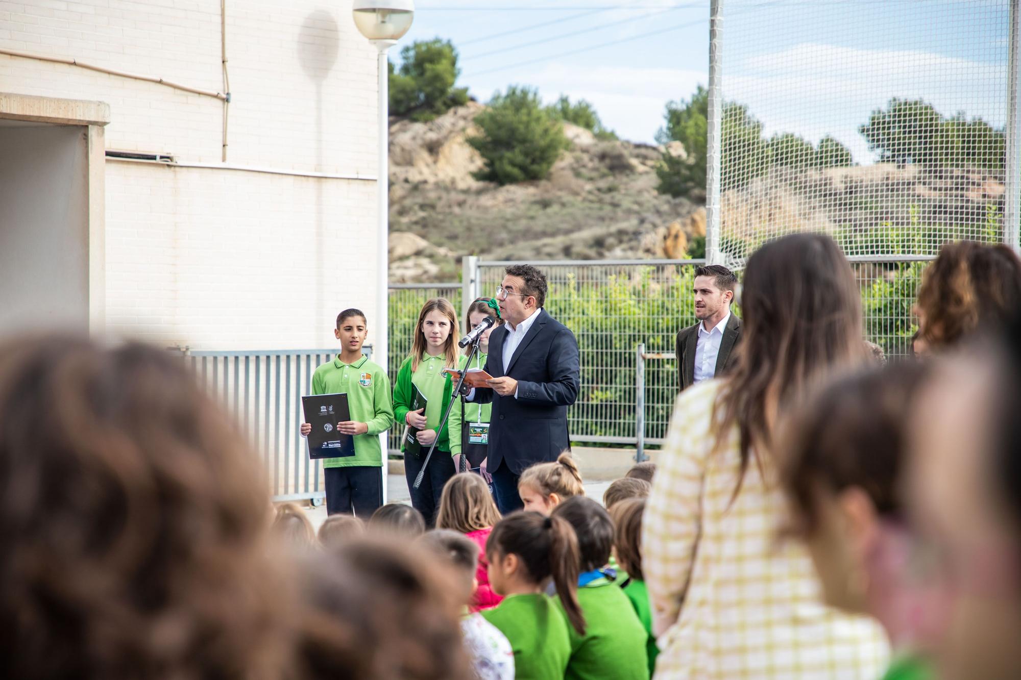 Visita de la Directora de la Guardia Civil al colegio de Hurchillo