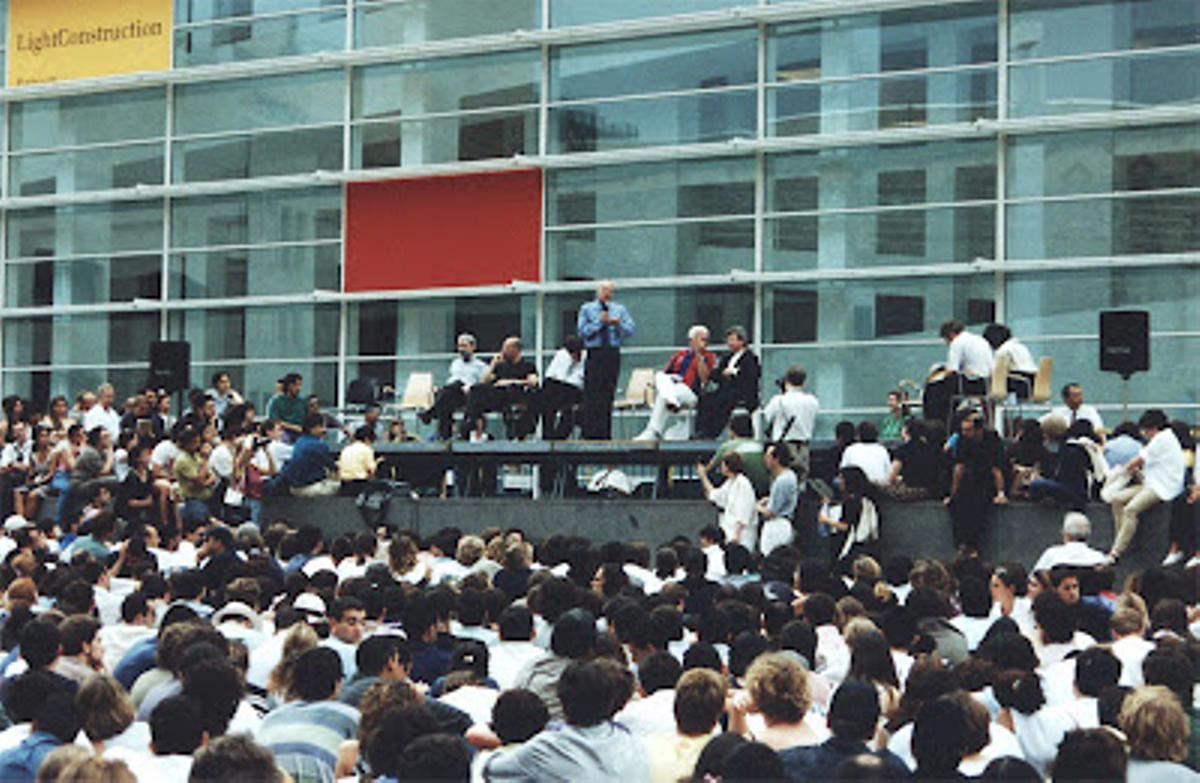 Jacques Herzog, Norman Foster, Peter Eisenman y Daniel Libeskind en el Congreso de Arquitectura de 1996 en Barcelona.