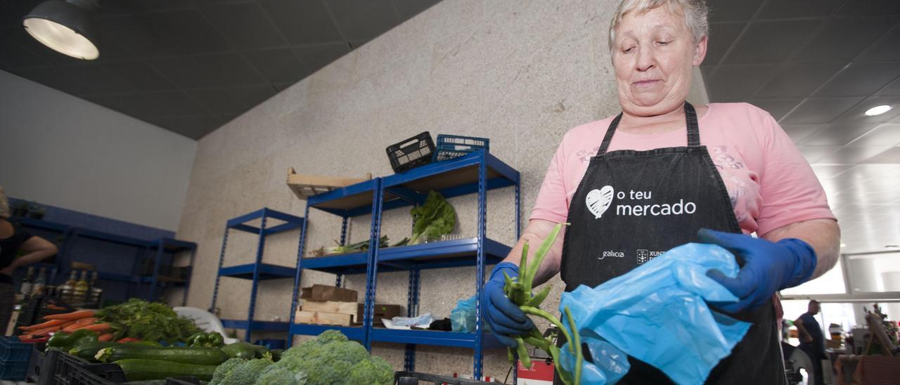 Los placeros se plantean instalar taquillas en el Novo Mercado para que los clientes recojan su compra.