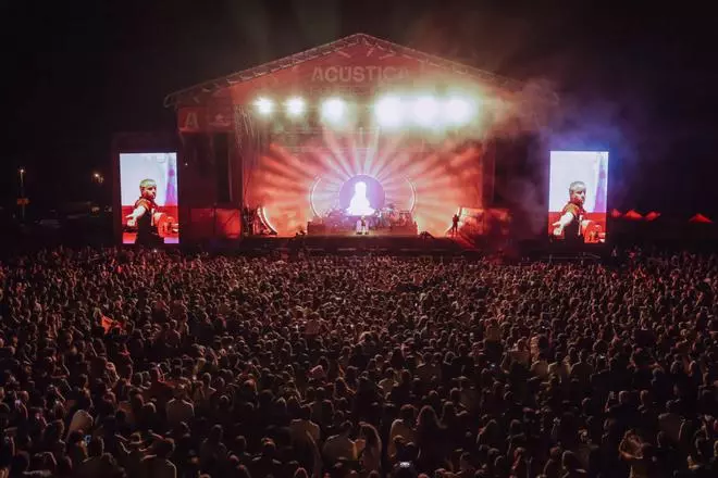 Les millors imatges del concert d'Oques Grasses a l’Acústica