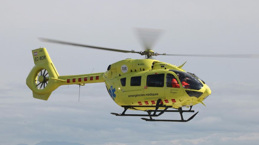 Evacuen amb helicòpter a un motorista amb un fort traumatisme, a la Jonquera