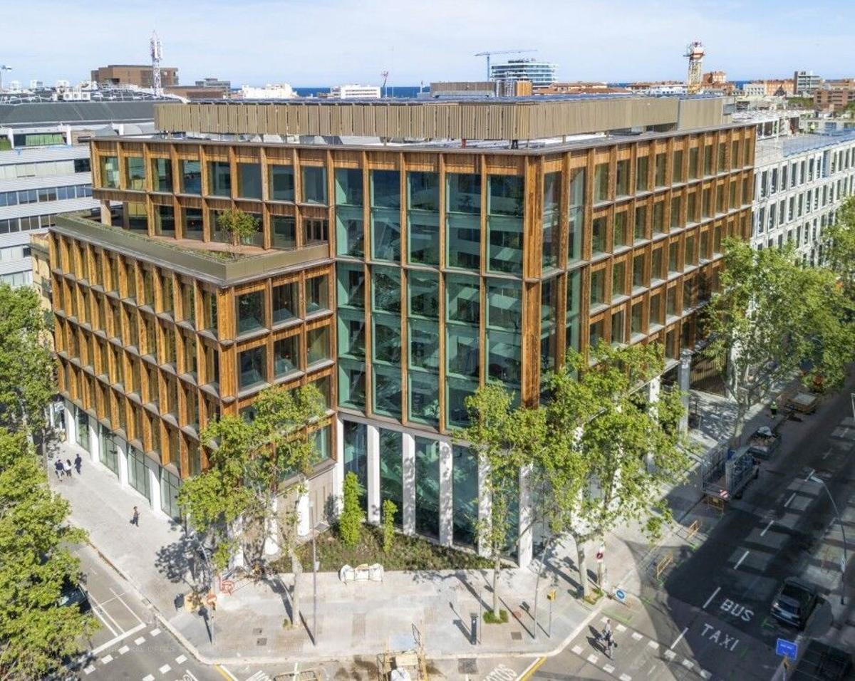 11/02/2026 Sanofi establece el Campus Sanofi Barcelona, que integrará su hub global y sus operaciones locales. La compañía farmacéutica Sanofi ha informado del establecimiento del Campus Sanofi Barcelona, que integrará su hub global y sus operaciones locales, con lo que refuerza su presencia en la ciudad condal y su compromiso estratégico a largo plazo con la misma y la apuesta por el talento científico y digital, especialmente en áreas como ciencia de datos, inteligencia artificial y bioestadística. SALUD SANOFI