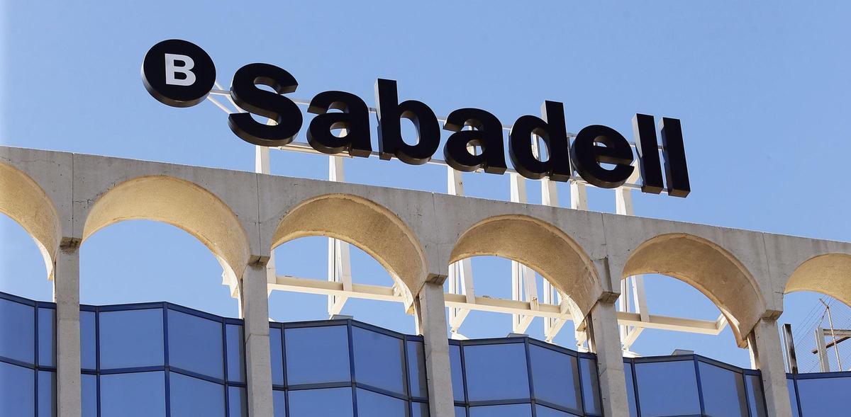 La sede del Banco Sabadell en Alicante.