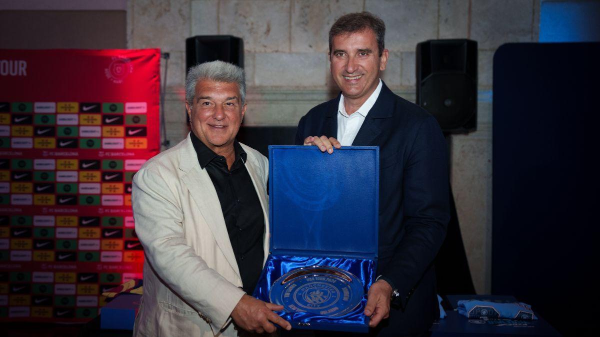 Joan Laporta y Ferran Soriano en la previa del Barça - City de Orlando