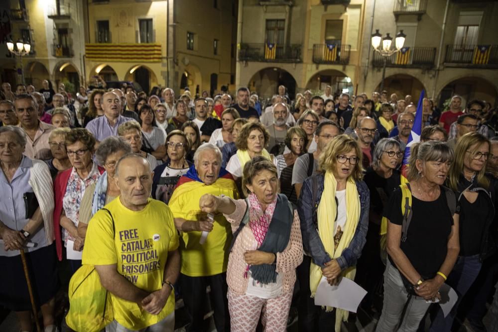 Fotogaleria: Amer es declara "territori lliure i sobirà" i diu que no estarà "sotmès" a Espanya