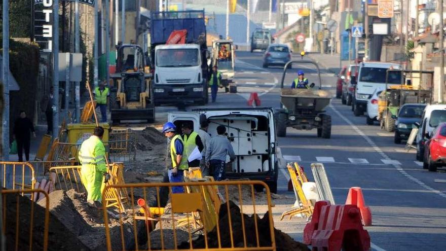 La Xunta inspecciona a energéticas y telecos para cobrarles por las redes en sus carreteras