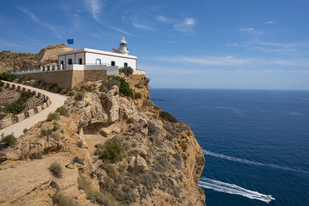 Faro en Costa Blanca en Altea, Alicante