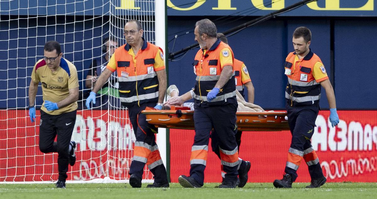 Ter Stegen fue retirado en camilla