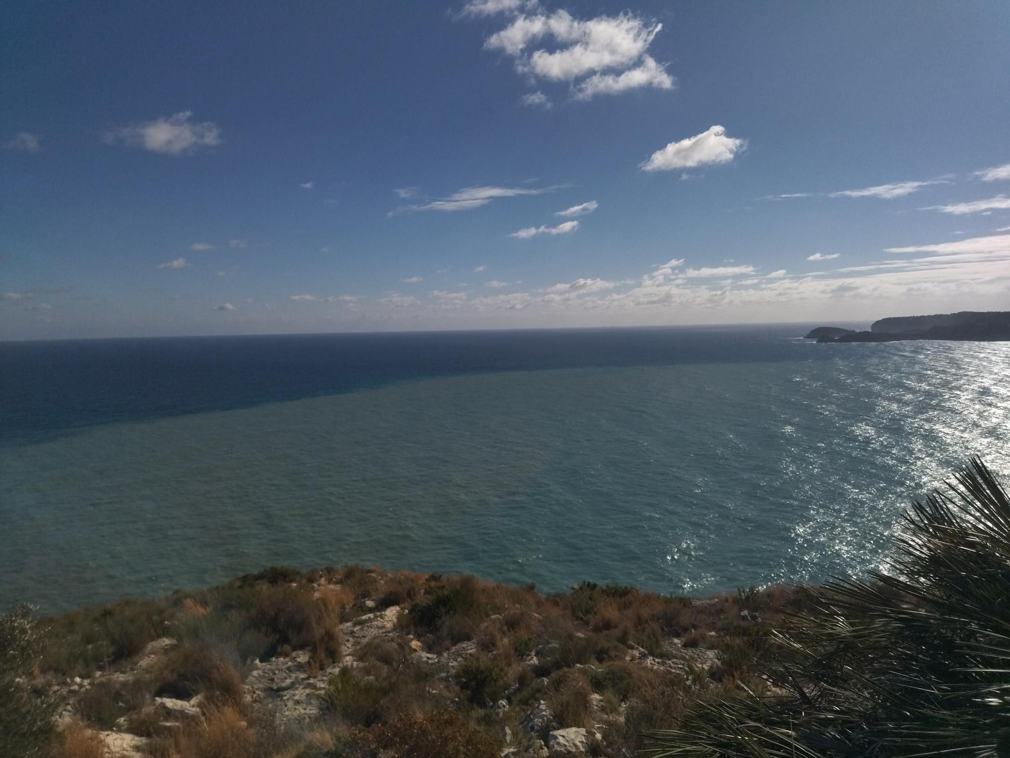 Un mar de contrastes (azules) en Xàbia