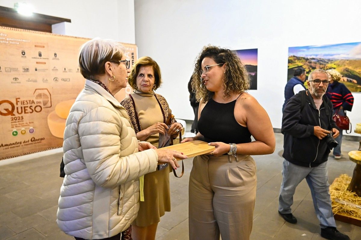 Exposición conjunta "Miradas al Queso"