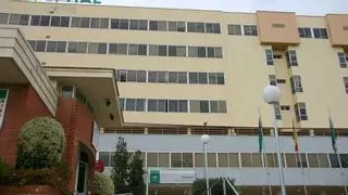Los profesionales del Hospital Clínico vuelven a solicitar el restablecimiento de las consultas de tarde