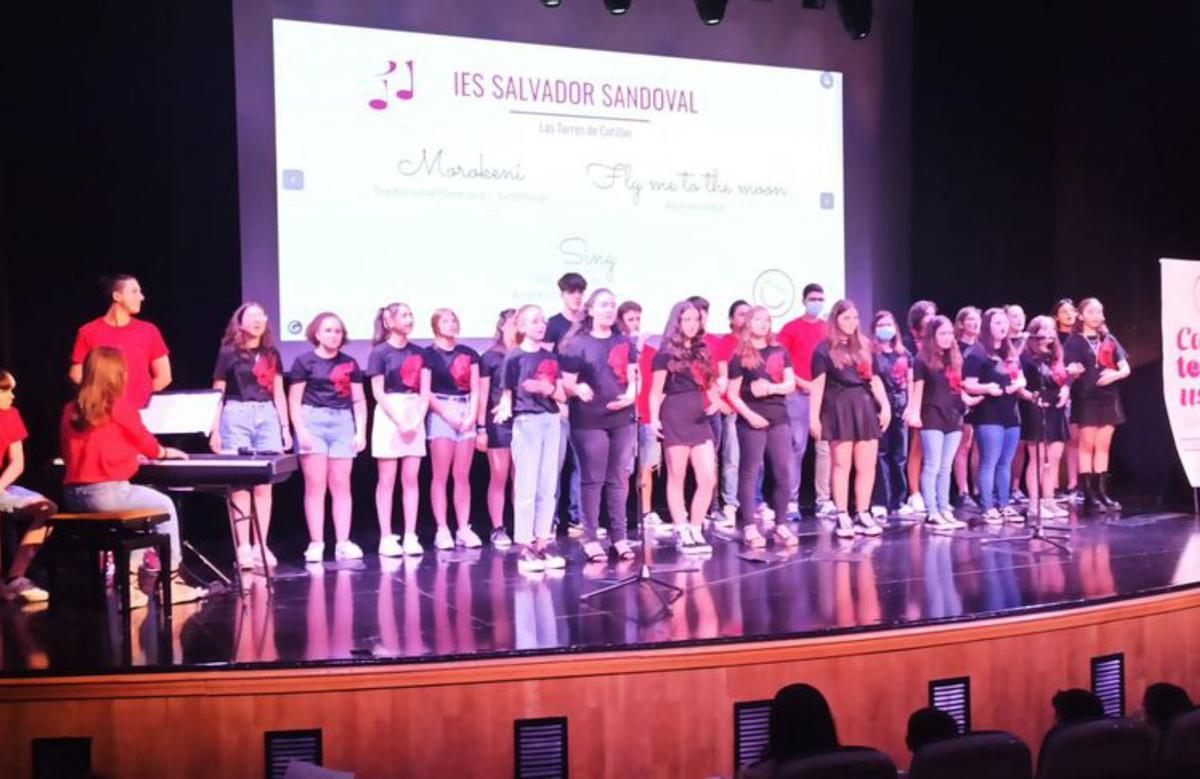 Más de 200 escolares participan en el encuentro de coros Coral Cantemus en Alcantarilla