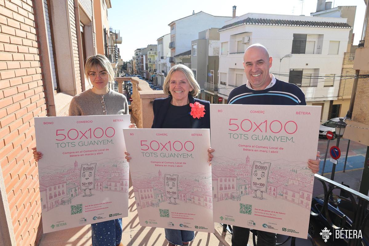 La alcaldes Elia Verdevío presenta la campaña '50x100 Tots Guanyem’.