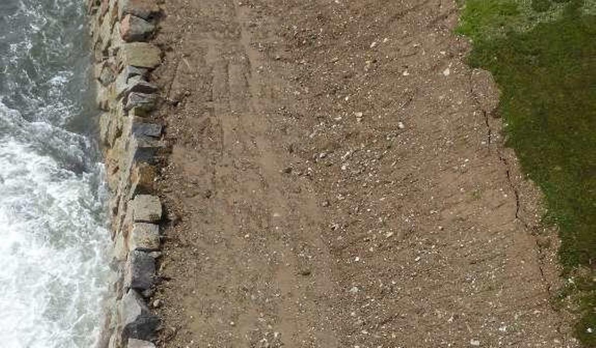 "El resto del molino también tiene peligro de caer al río"