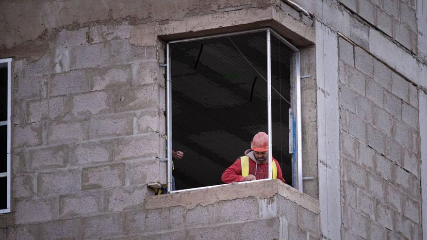 El Cabildo destina seis millones a construir y mejorar 210 viviendas