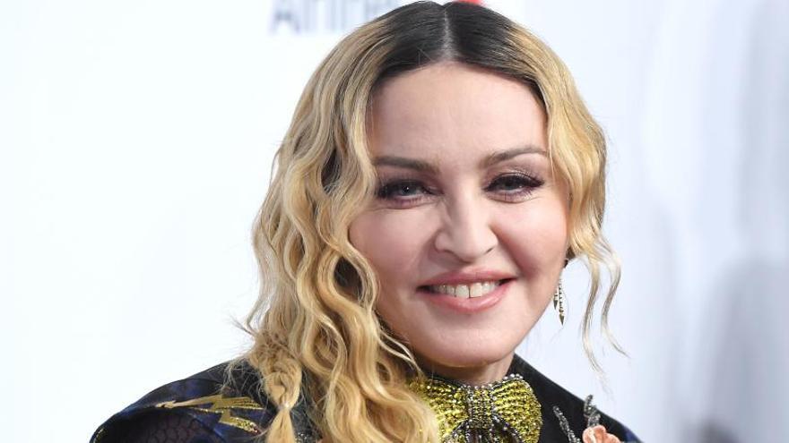 Madonna regresa con nuevo álbum tres años después