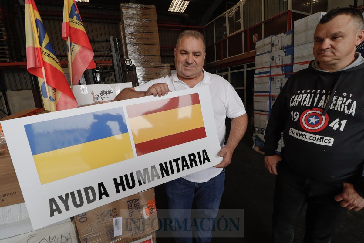 Guardias civiles de la provincia envían desde Ibi 40 toneladas de ayuda humanitaria a Ucrania