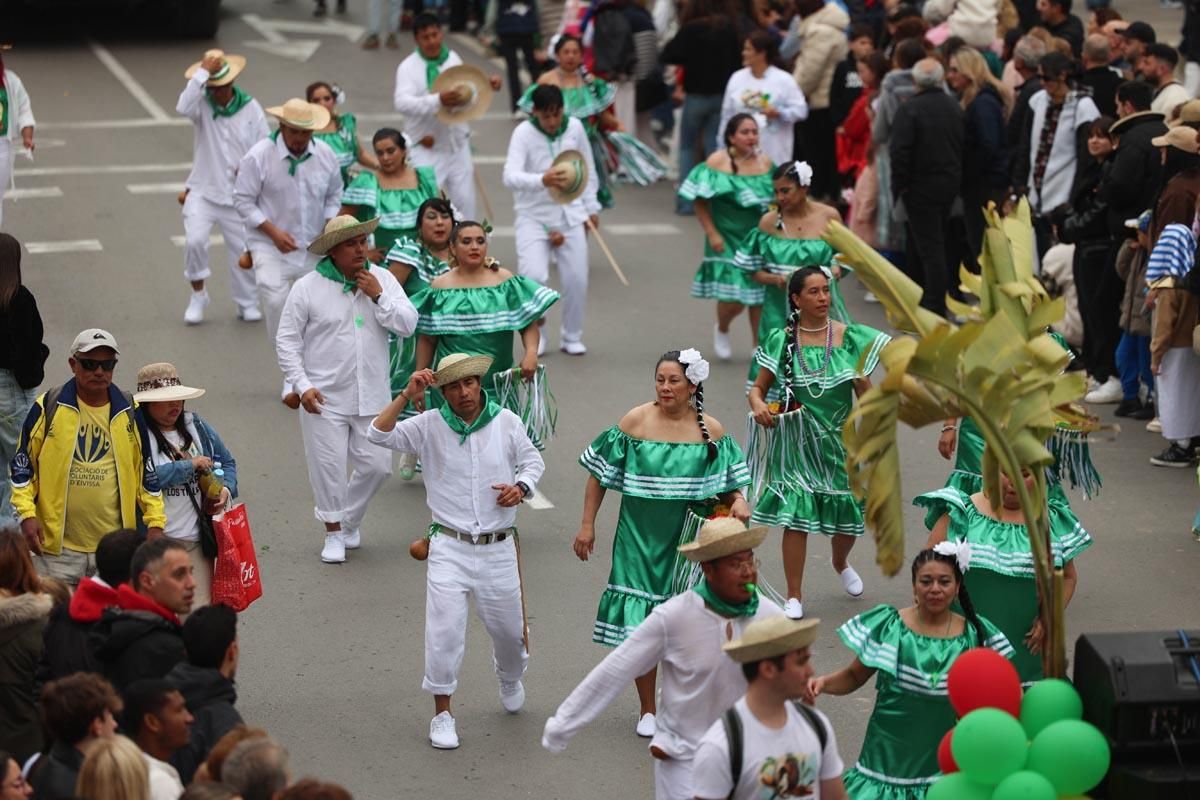 Búscate en las imágenes de la rúa de Carnaval de Ibiza