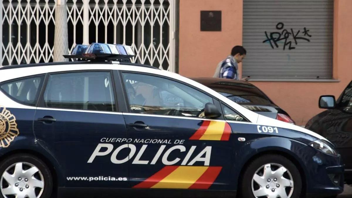 Vehículo del Cuerpo Nacional de Policía