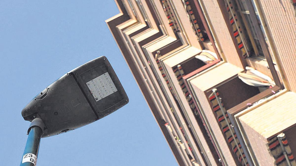 Una luminaria led, que reduce de forma considerable el gasto energético.