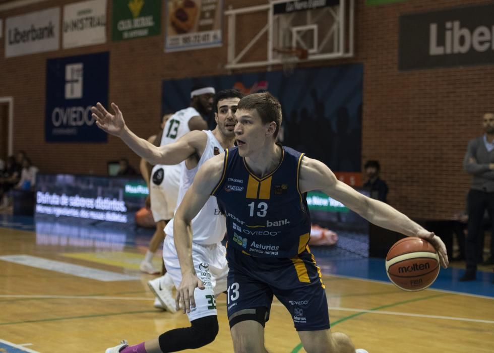 La victoria (82-62) del Oviedo al Cáceres