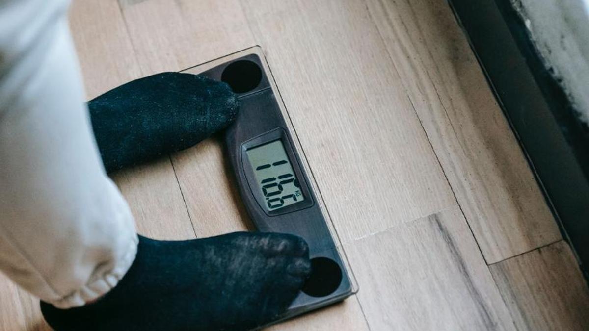 Pierde peso caminando 50 minutos al día