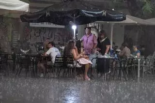 Un episodio de fuertes lluvias llega Barcelona