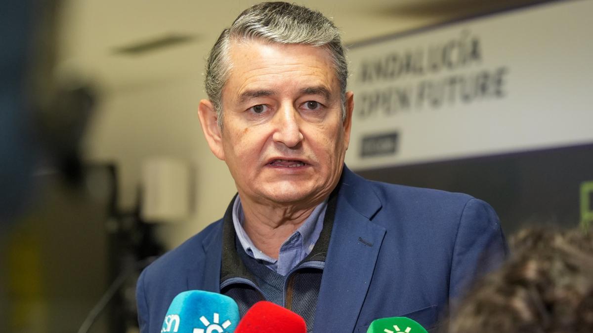 El consejero de la Presidencia de la Junta de Andalucía, Antonio Sanz.
