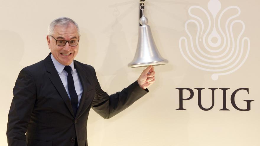 Puig llega a subir más del 5,5% en su estreno en bolsa para luego moderarse por debajo del 1%