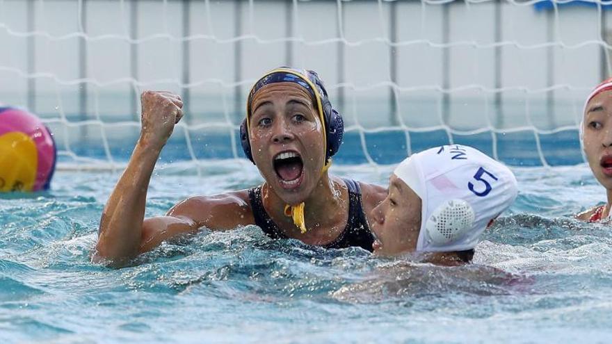 Beatriz Ortiz Munoz celebra un gol ante China.