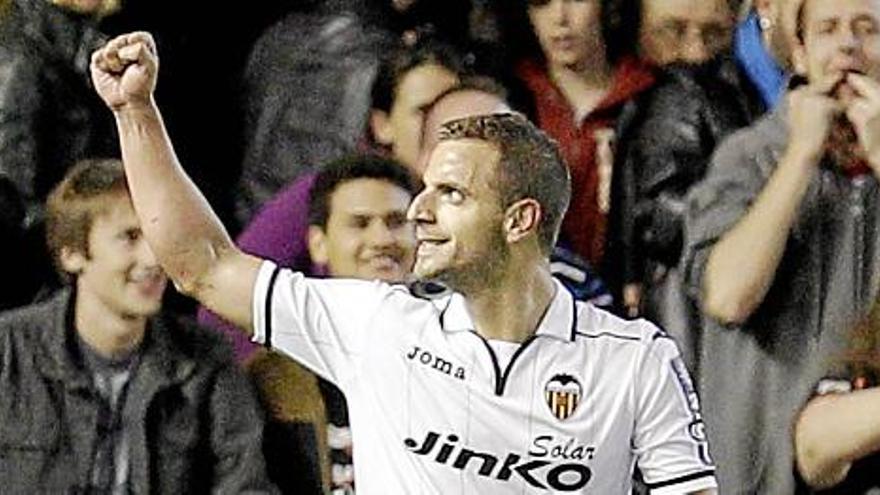 Soldado, feliz con la goleada.