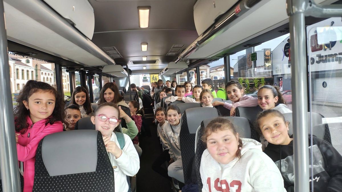 Un grupo de escolares en una actividad infantil organizada por el consistorio.