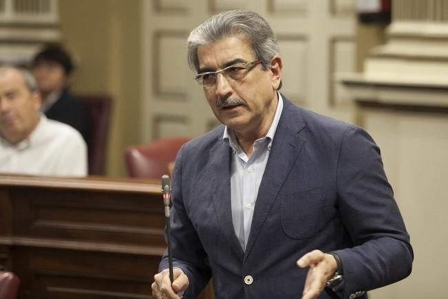 18/04/2017.CANARIAS POLITICA.Pleno del Parlamento de Canarias..Fotos: Carsten W. Lauritsen