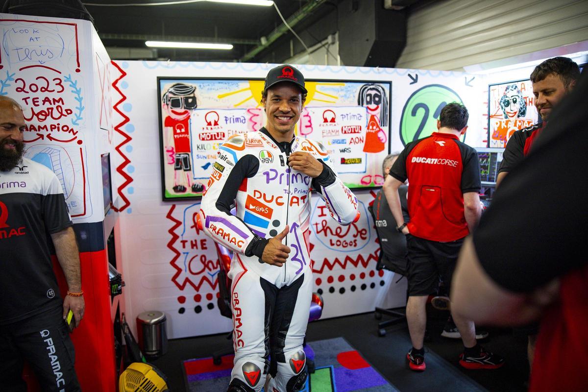 Franco Morbidelli, ayer, en su rediseñado boxe de Prima Pramac.