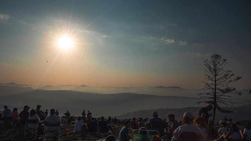 La Asturias más “olvidada”, la más privilegiada para ver el eclipse: "Ha sido una promoción impagable; la gente volverá"