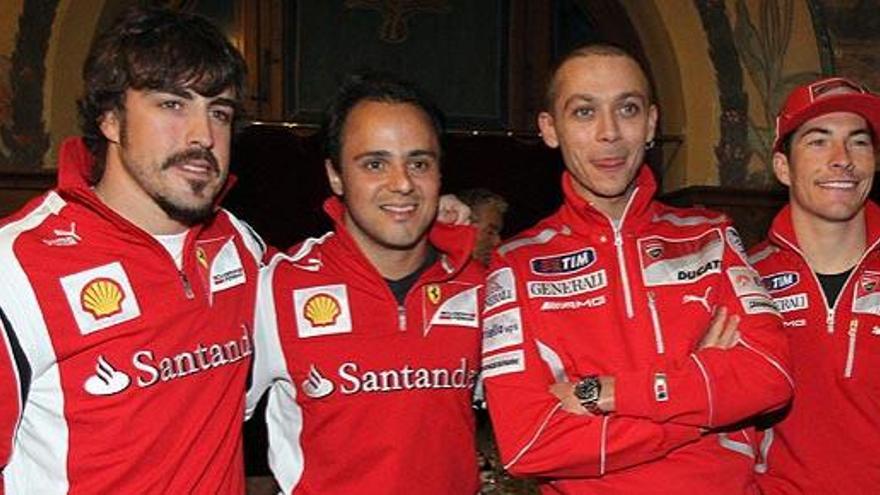 Alonso, junto a Rossi en la concentración de Ferrari y Ducati