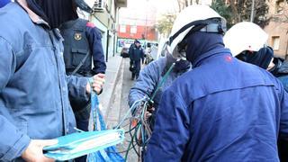 Ocho de cada 10 pisos inspeccionados en el barrio Font de la Pólvora de Girona tenían la luz pinchada