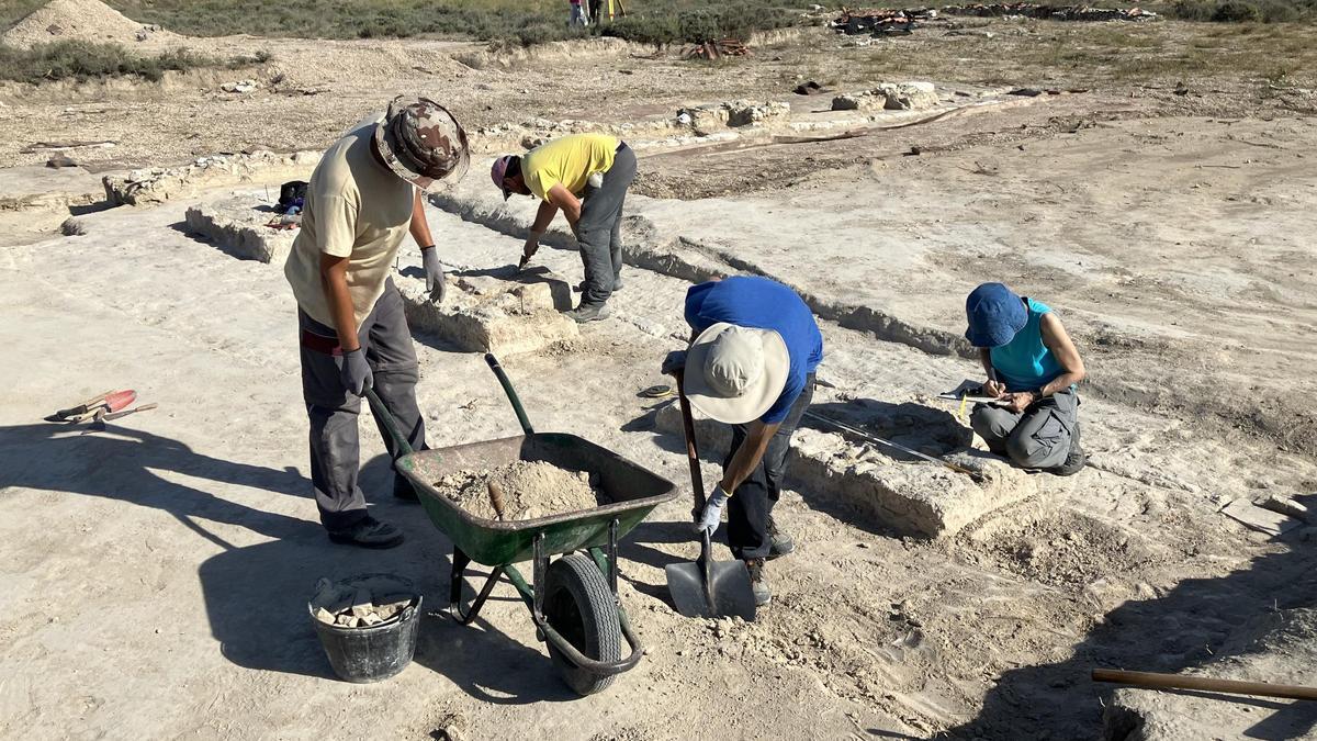 El yacimiento de La Cabañeta ha vuelto a vivir este verano una campaña arqueológica.