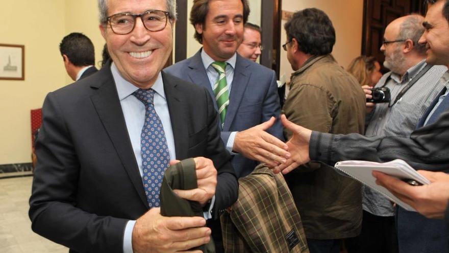 Alfredo e Ignacio  Alberola en la sede de la Cámara de Comercio e Industria de Alcoy