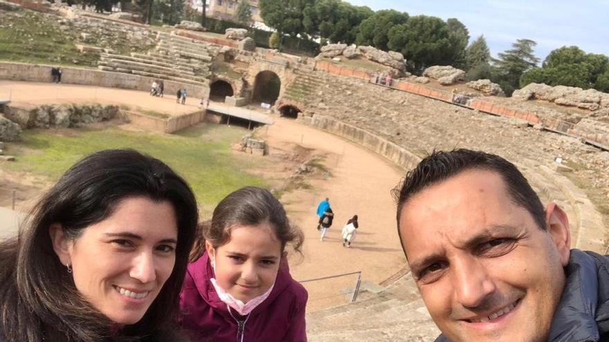 Manuel Barba vino a Mérida desde Ponferrada por un doblete de amor: su mujer y la Semana Santa, otra pasión inesperada