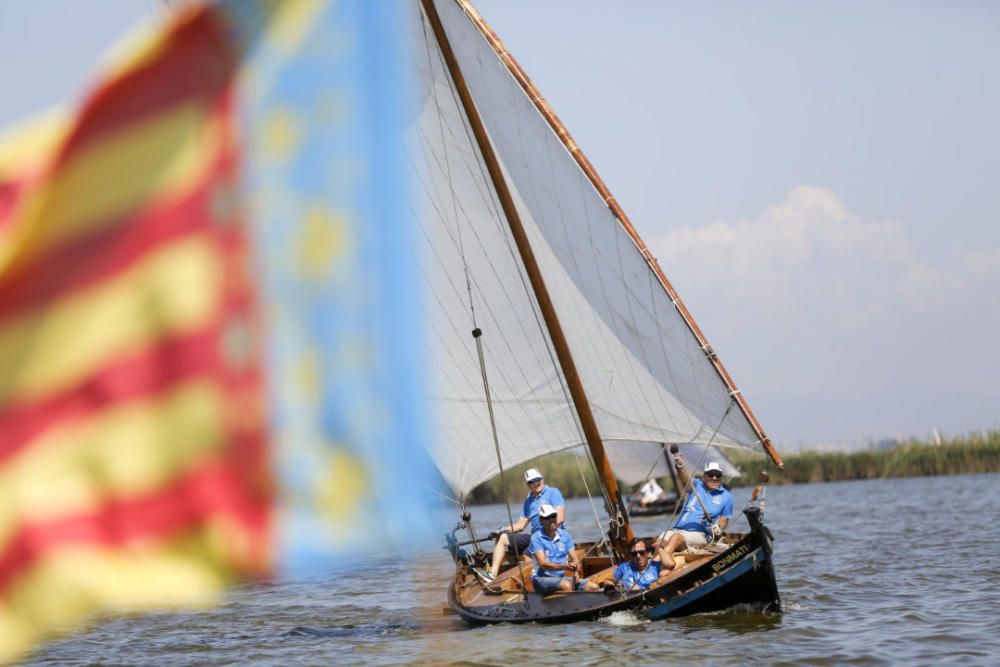 Regata-exhibición de vela latina en l'Albufera