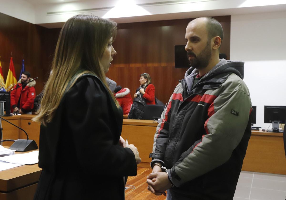 El parricida de La Almozara, Héctor López Ferrer, tras conocer el veredicto de culpabilidad como autor de un delito de asesinato.