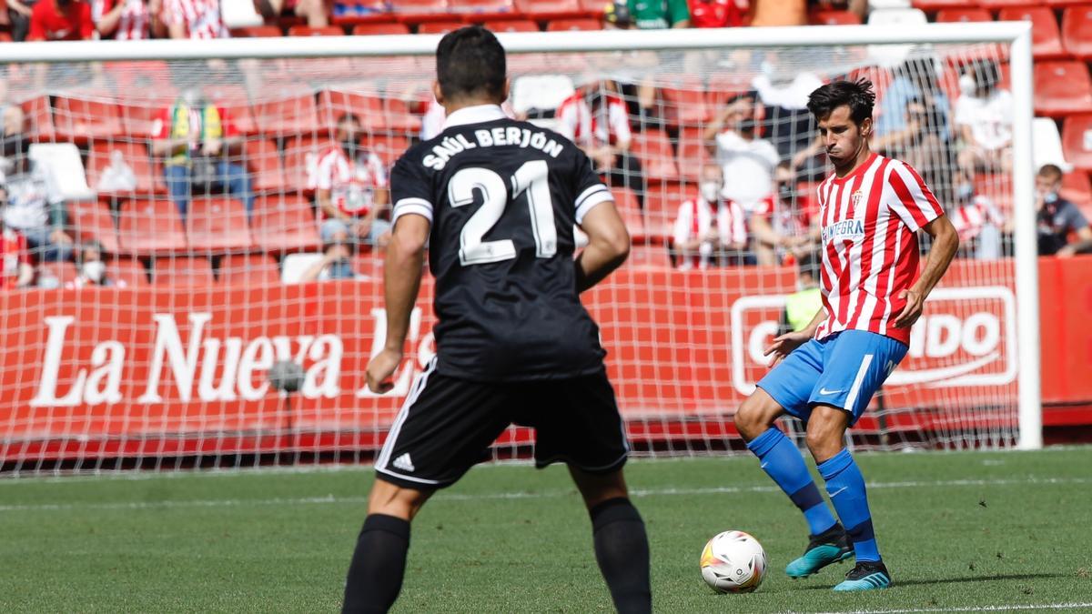 Marc Valiente, en un partido del Sporting