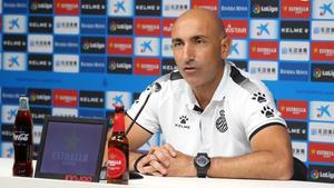El técnico del Espanyol, Abelardo Fernández, este viernes en rueda de prensa. 