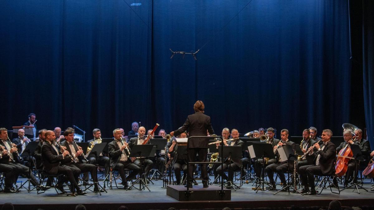 Actuación de la Orquesta Sinfónica de Galicia en el Teatro Colón.