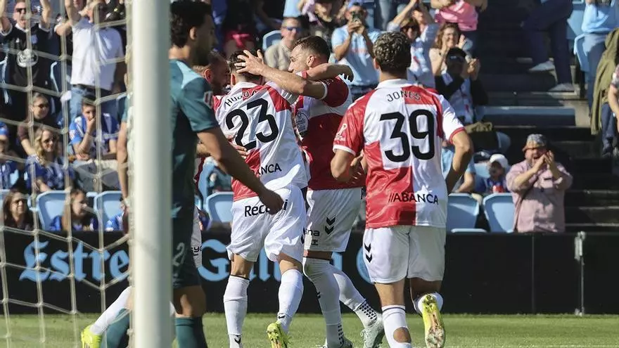 Hugo Álvarez no perdona y firma el segundo del Celta