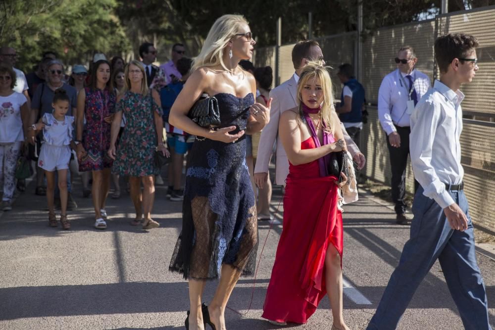 Les fotos del casament del milionari nord-americà a Empúries