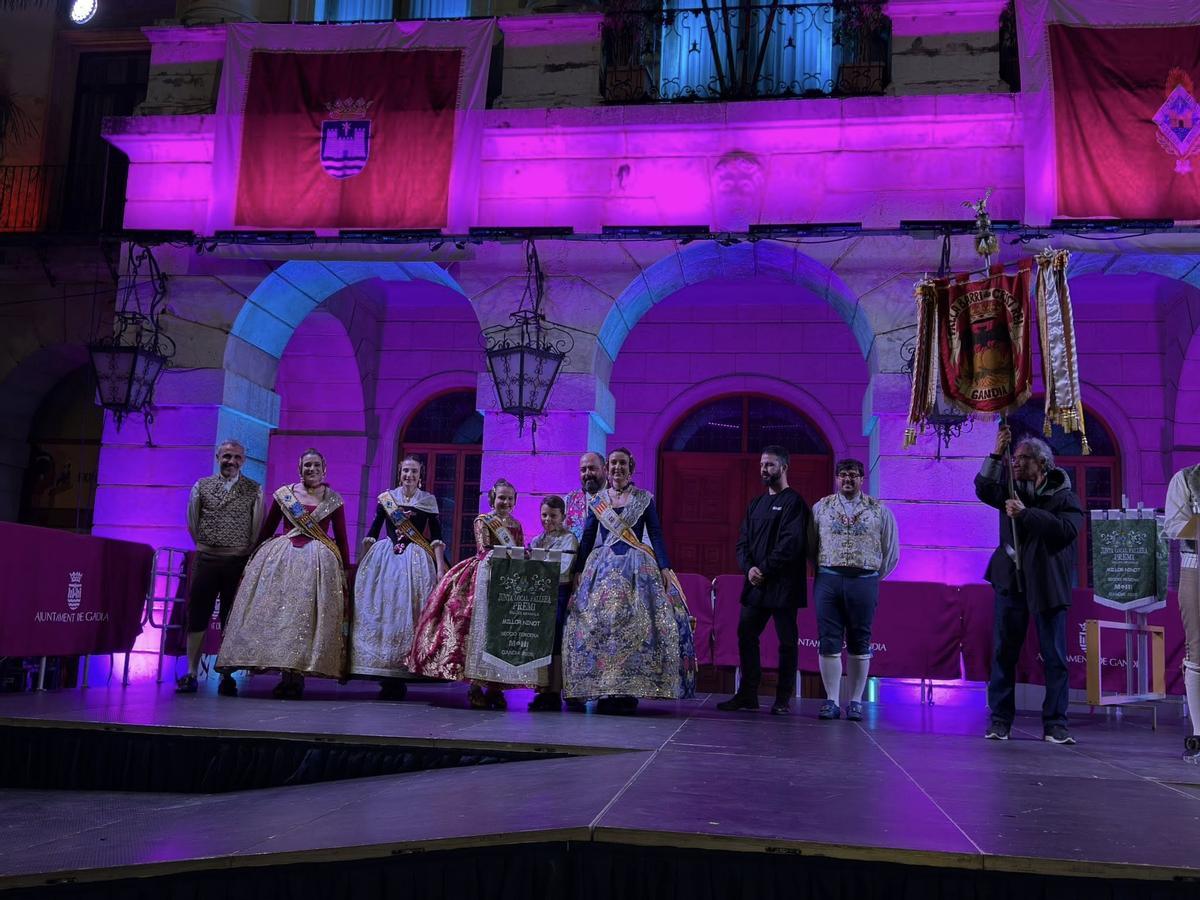 Gandia entrega los premios a mejor ninot