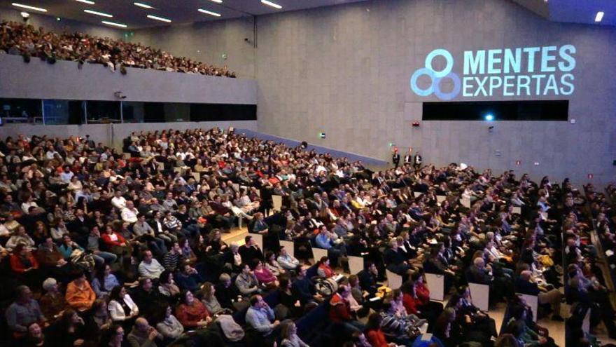 &#039;Mentes Expertas&#039; reúne a 1.400 personas en el Palacio de Congresos de Zaragoza