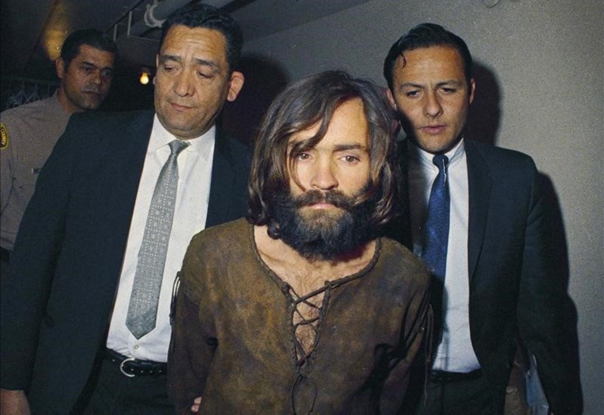 zentauroepp41018583 file   in this 1969 file photo  charles manson is escorted t190718140303